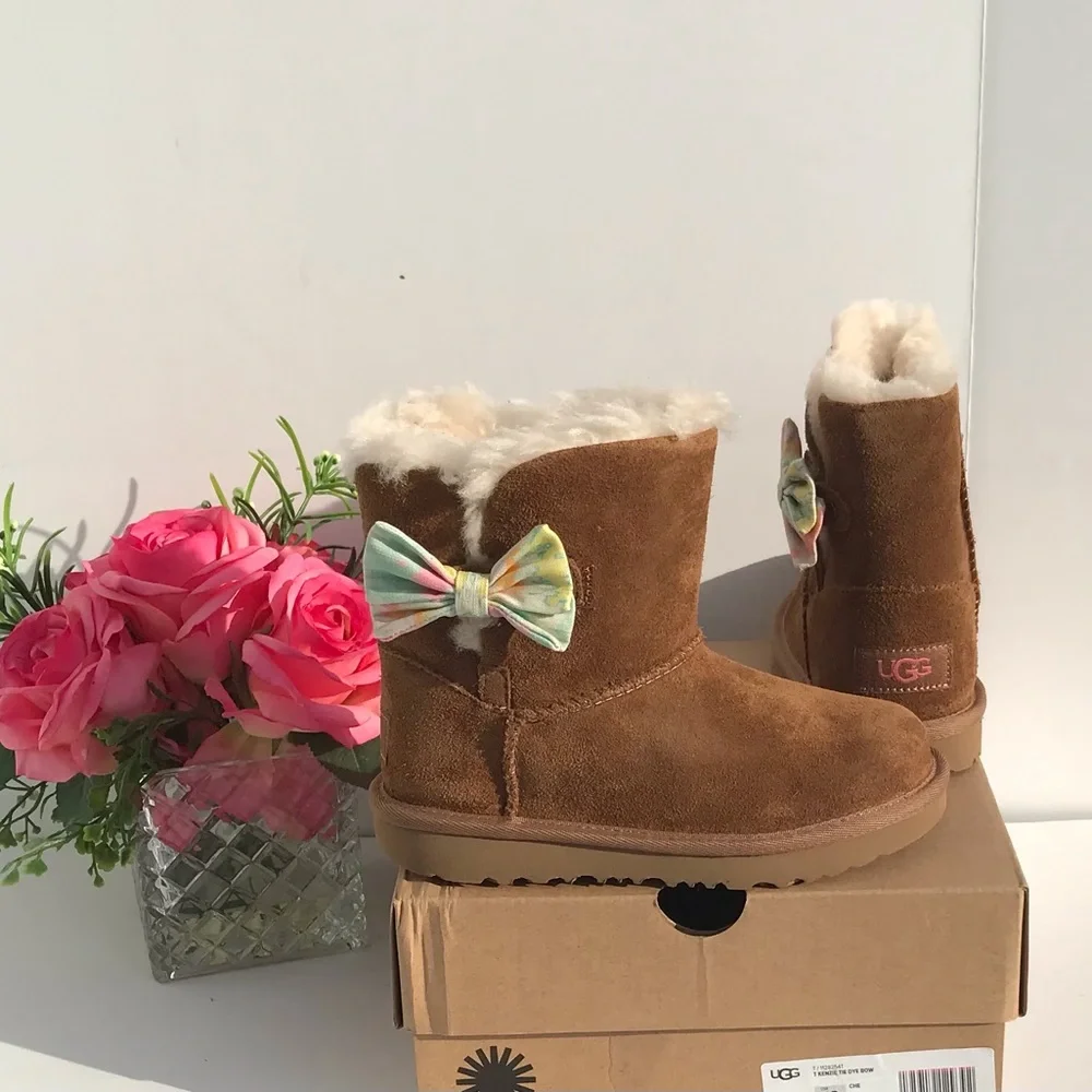 UGG Kenzie Tie Dye Bow